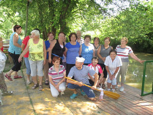 Posezení na vodáckém tábořišti - červen 2016