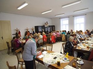 První schůzka v nových prostorách klubu na OÚ - říjen 2016