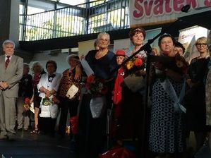 Členka klubu p. Klímová se zúčastnika volby Babičky Olomouckého kraje 2016  - získala 2. místo