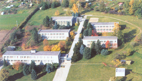 Letecký pohled na základní školu